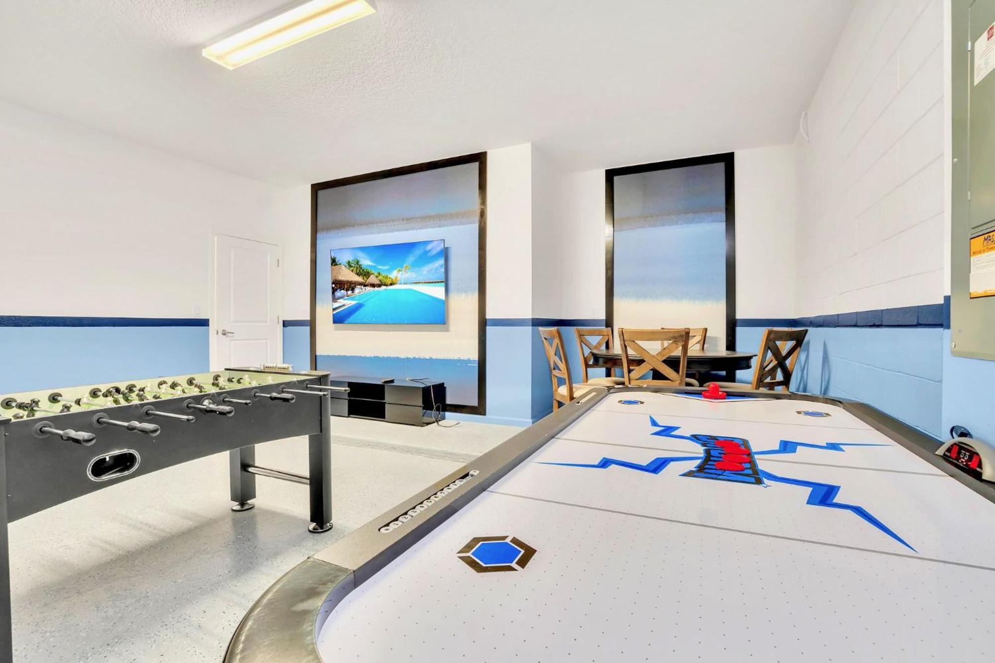 Stunning 9Br Home - Family Resort With Private Pool, Hot Tub, Games Room And Bbq! Кисими Екстериор снимка